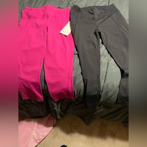 2 pairs of Lululemon crops.